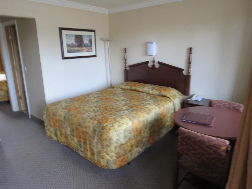 Western Royal Inn Tillamook Δωμάτιο φωτογραφία